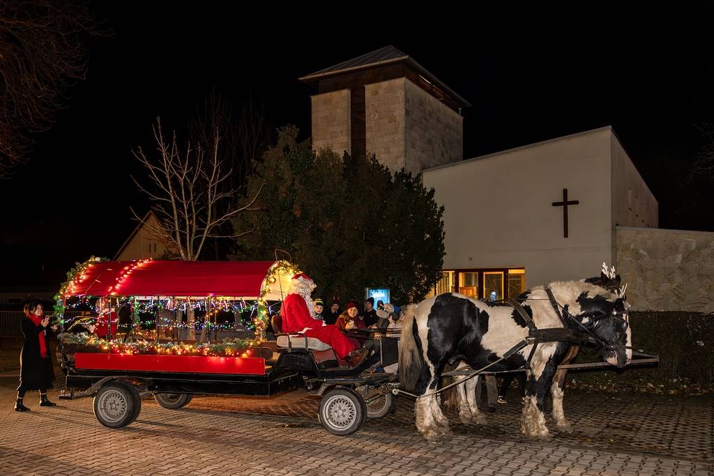 Mikul�s Herceghalomban 2025.